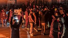 Por qué las protestas en Irán que ya han dejado “miles de muertos” no tienen precedentes